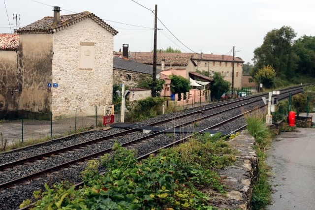 Gard - Boucoiran et Nozières - passage à niveau