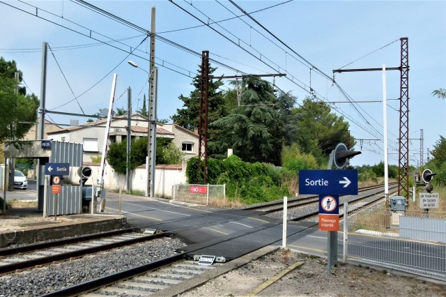 Hérault - Lunel Viel - passage à niveau