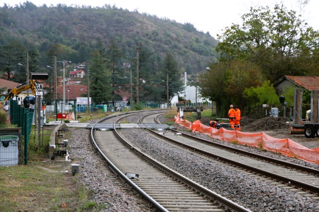 Haute Loire - Aurec sur Loire - passage à niveau