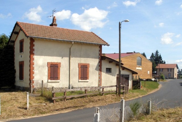 Haute Loire - Sembadel - passage à niveau