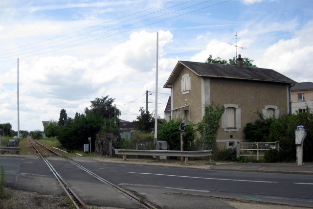 Loiret - Saint Jean de Braye - passage à niveau
