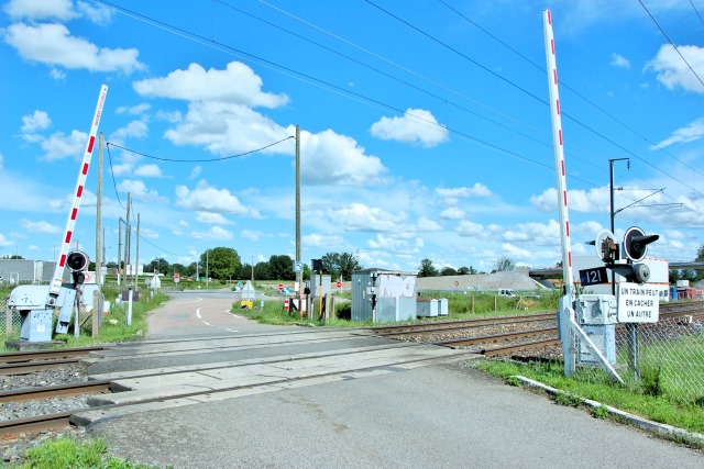 Nièvre - Tresnay - passage à niveau