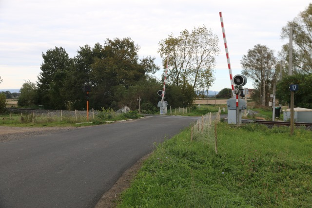 Puy de Dôme - Lezoux - passage à niveau