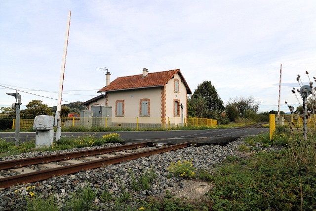 Puy de Dôme - Vertaizon - passage à niveau