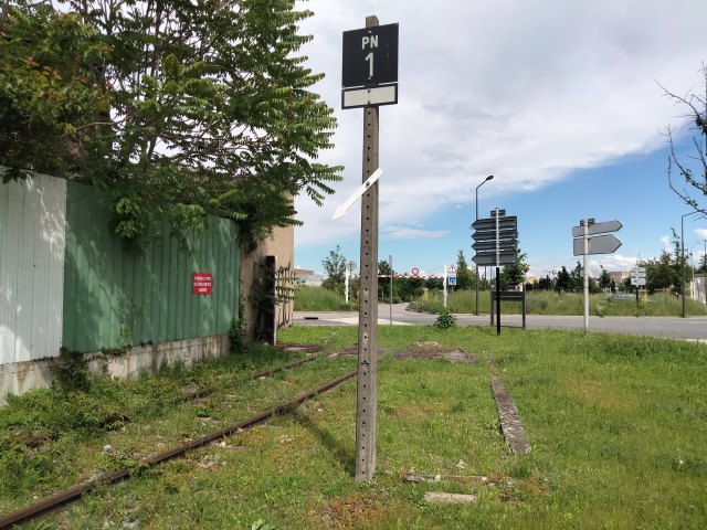 Rhône - Givors - passage à niveau