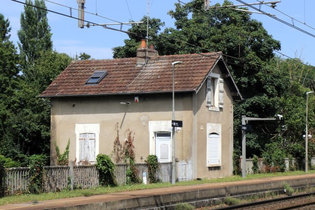 Yonne - Joigny - passage à niveau