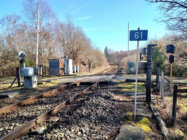 Corrèze - Alleyrat - passage à niveau