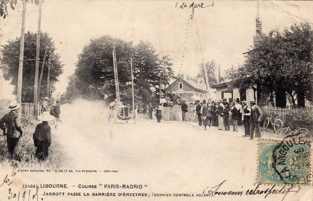 Gironde - Arveyres - passage à niveau