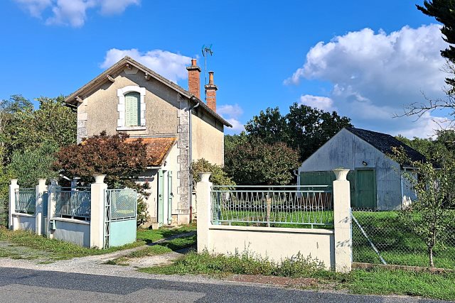 Indre - Douadic - passage à niveau