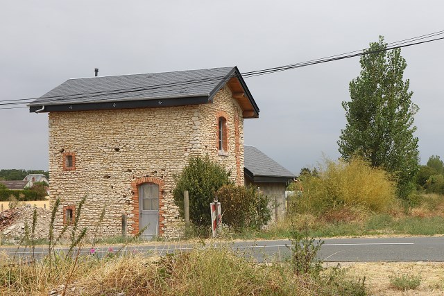 Loiret - Villemoutiers - passage à niveau